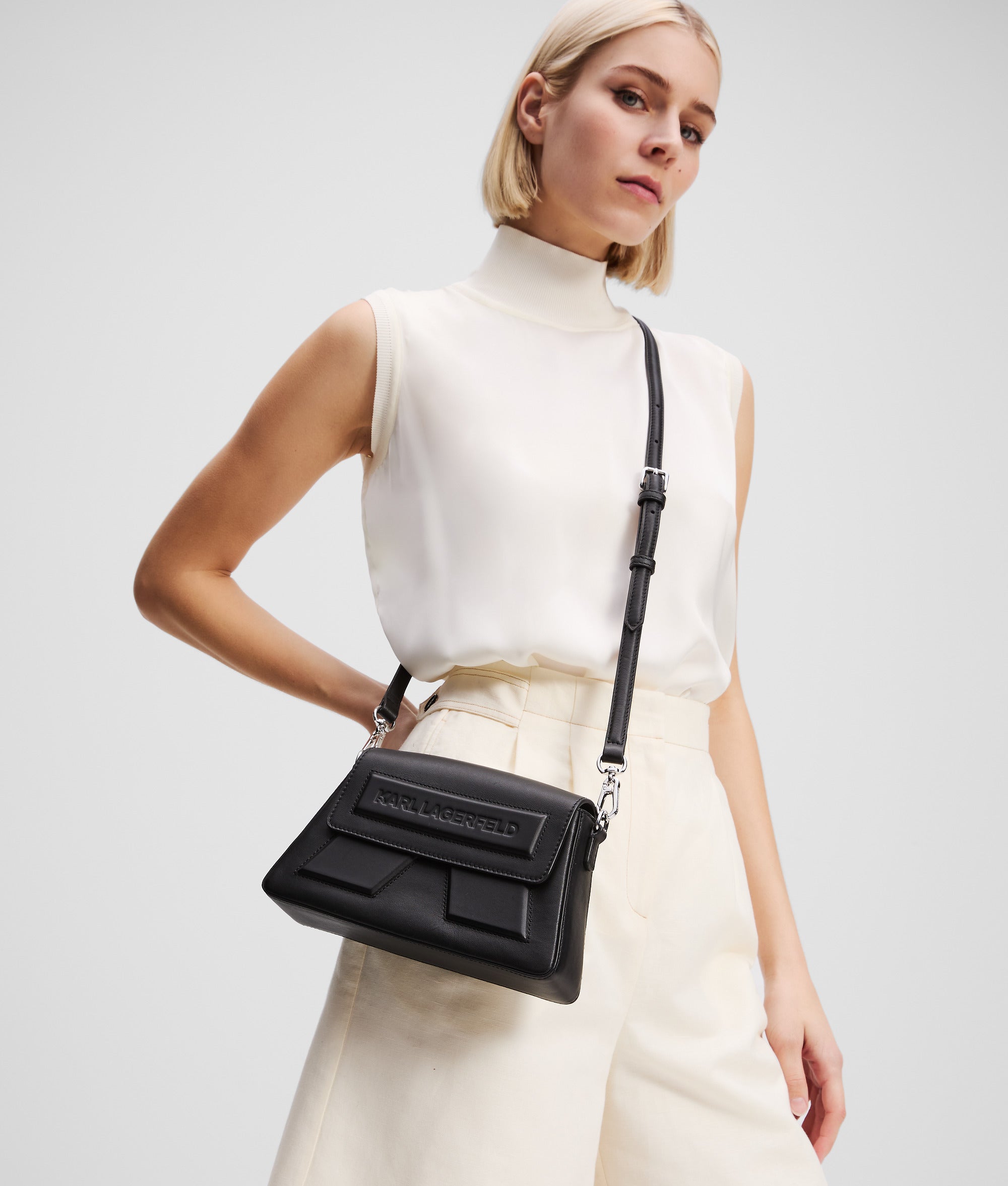 Ikon K crossbody bag - Image 2