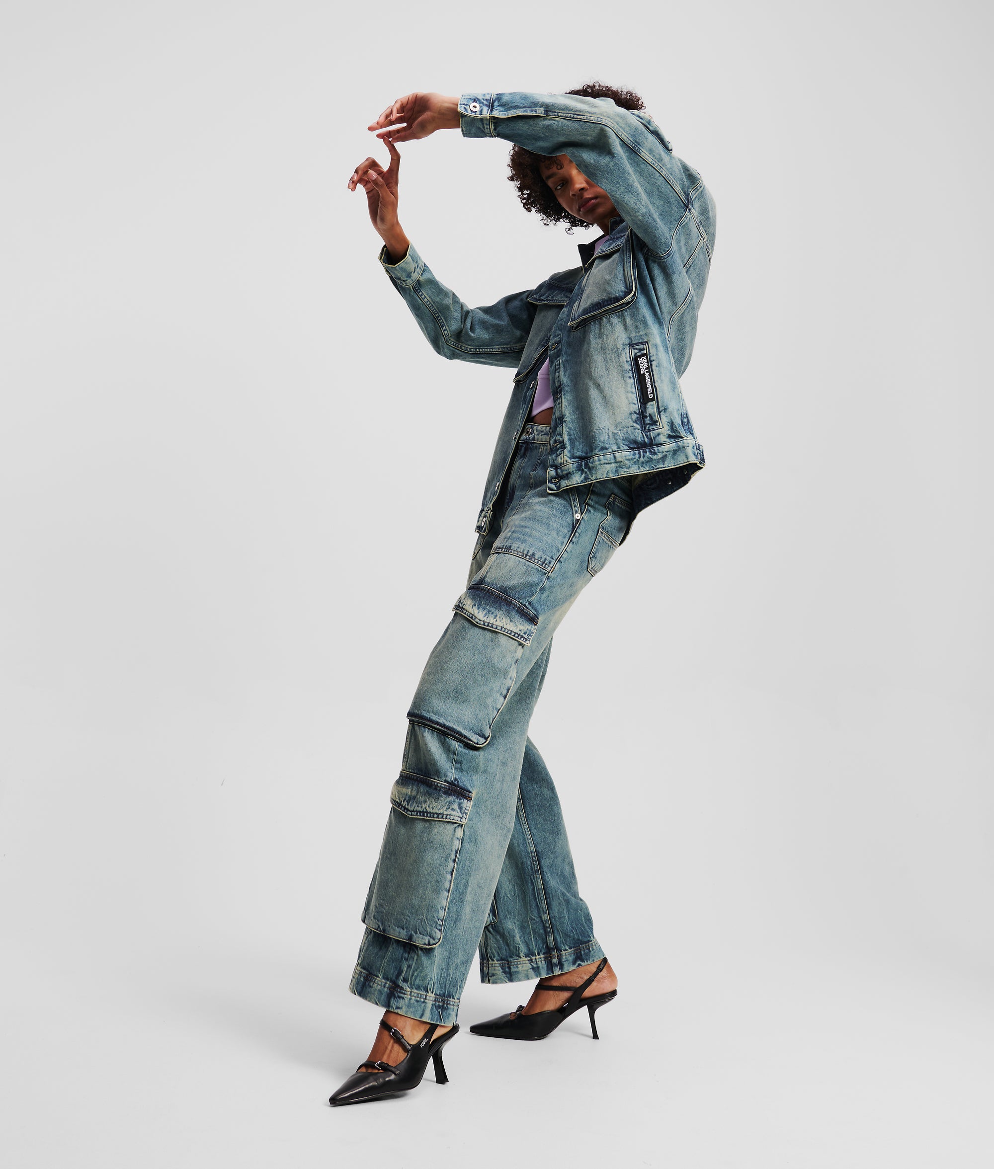 UTILITY MID-RISE RELAXED JEANS - Image 4