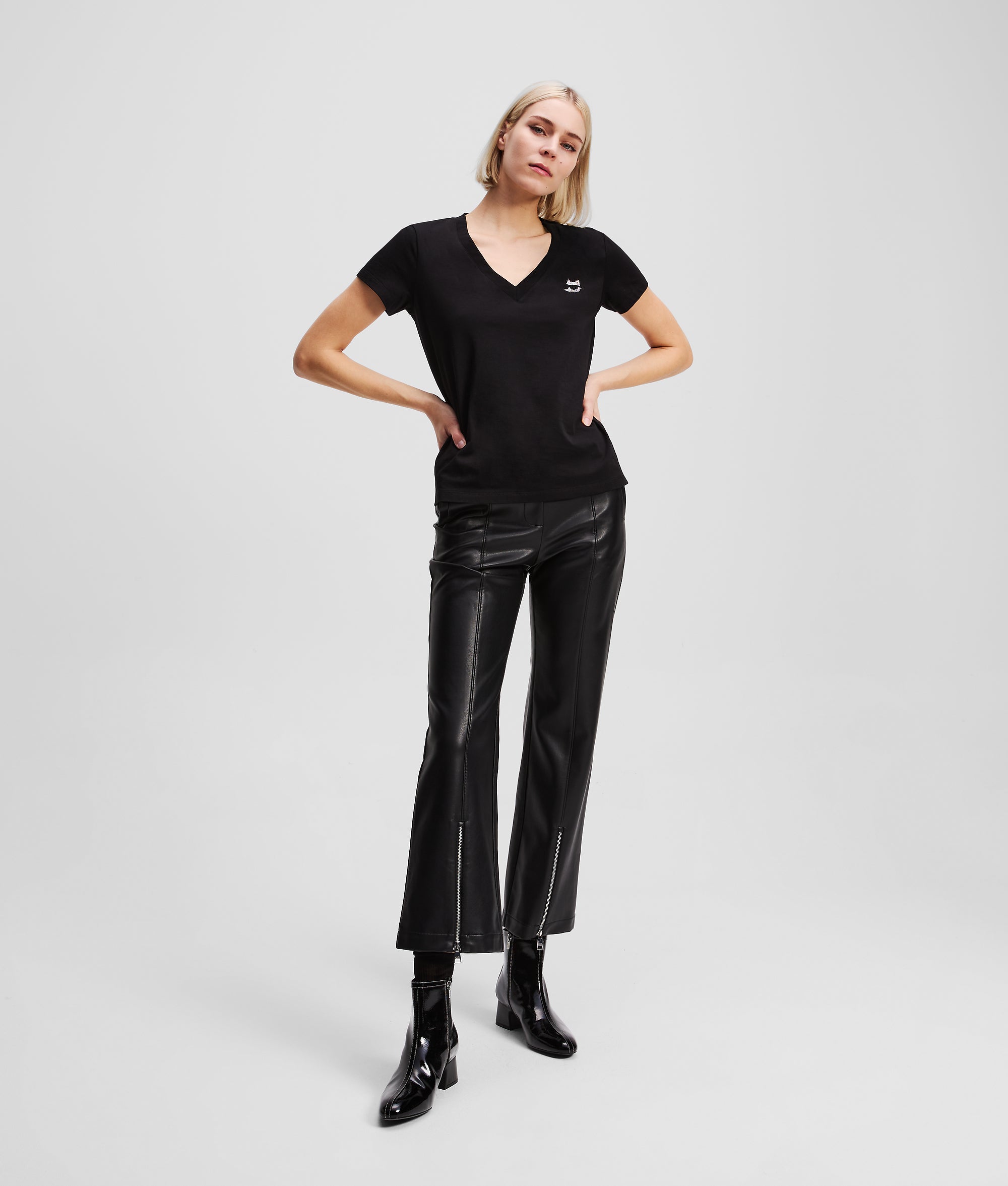 RHINESTONE IKON CHOUPETTE V-NECK T-SHIRT - Image 4