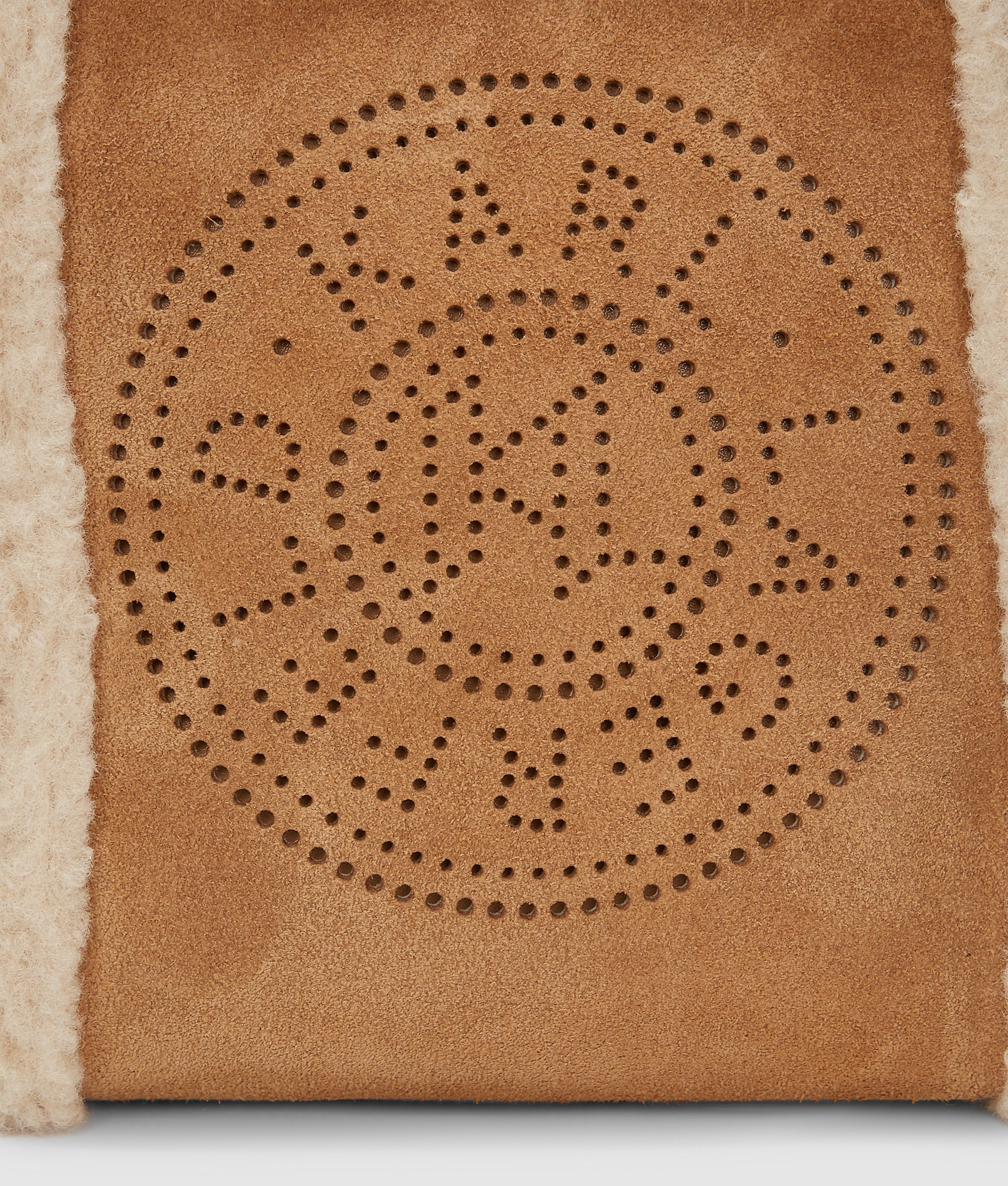 K/Circle small shearling bucket bag - Image 3