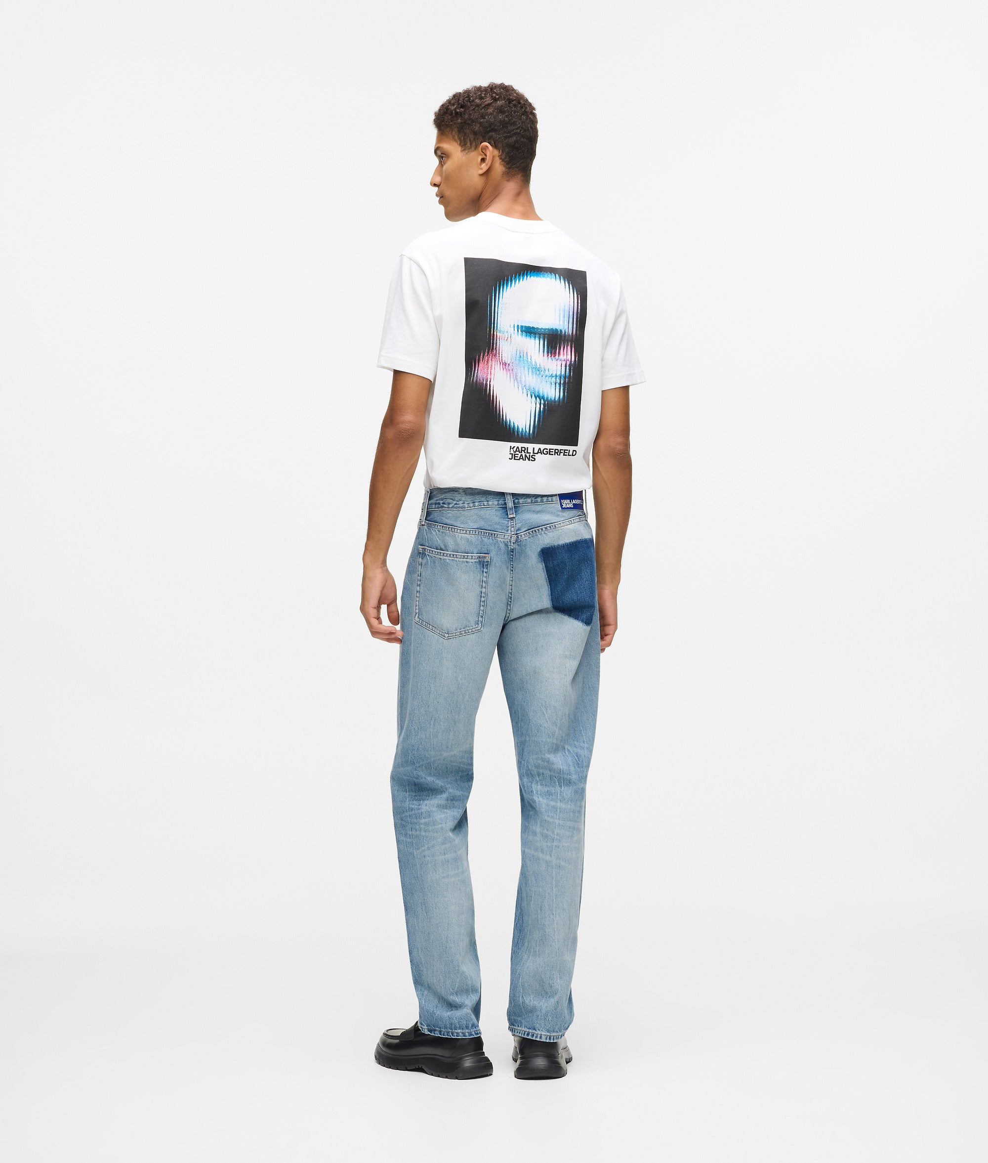 Removed pocket straight jeans