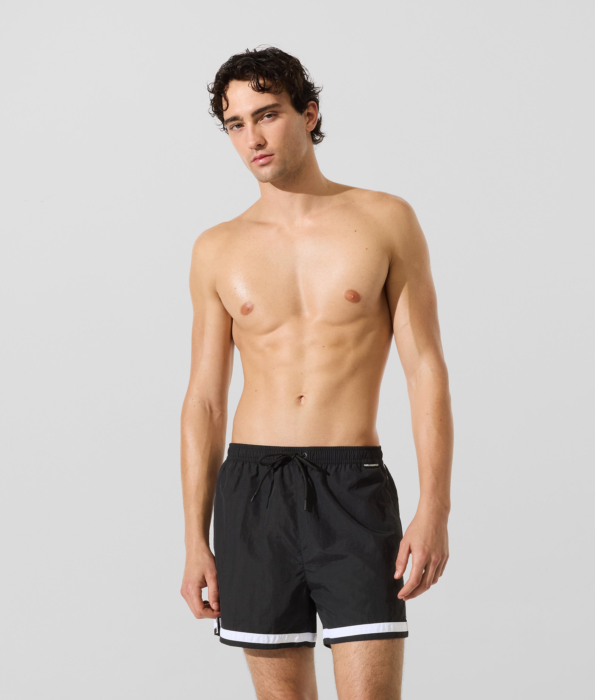 Contrast piping boardshorts