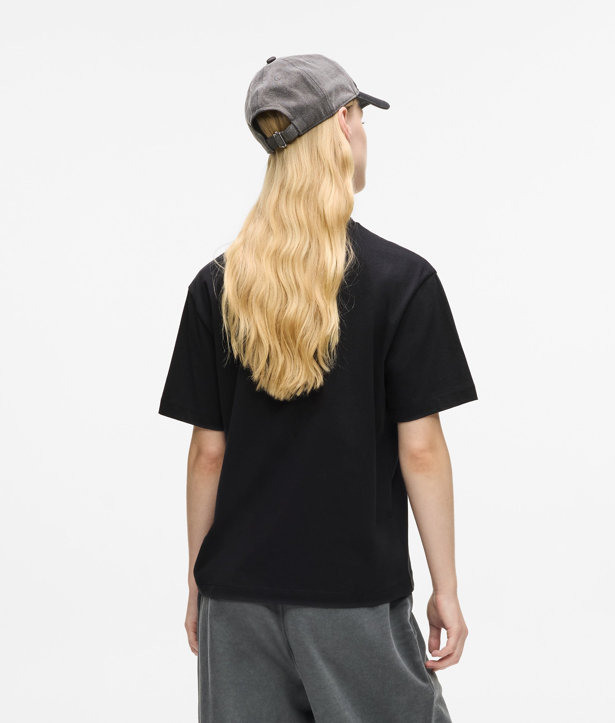 K artwork T-shirt - Image 2