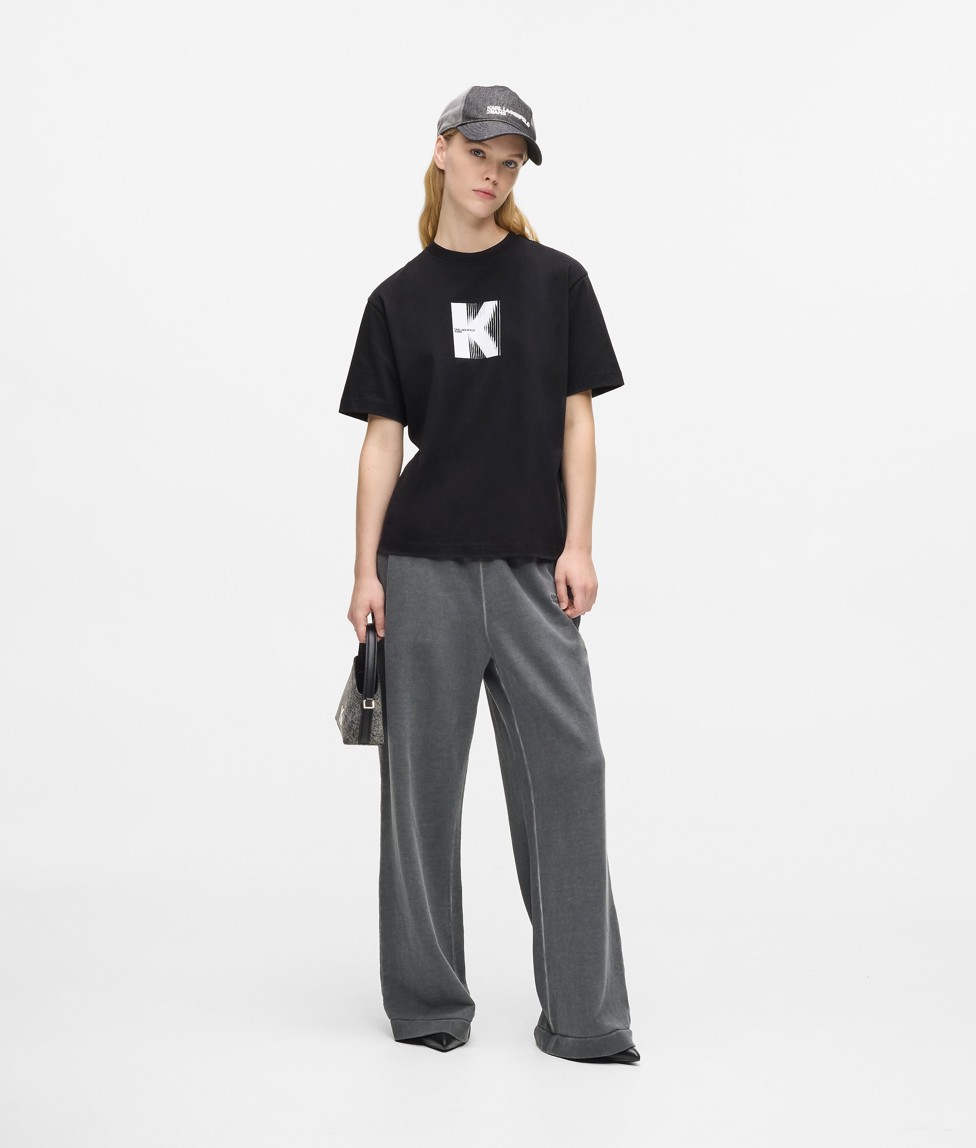 K artwork T-shirt - Image 4