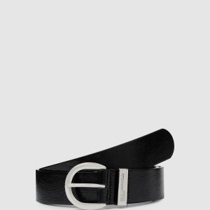 Round buckle leather belt